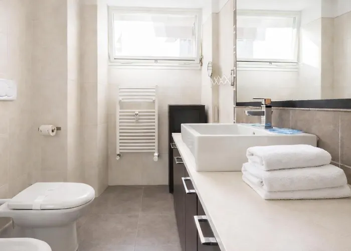 Elegantis Scalia Comfortable With 2 Private Balcony - Vaticano, Metro And Historic Centre Nearby דירה