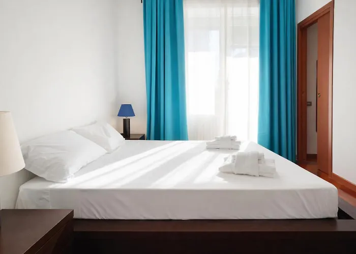 Elegantis Scalia Comfortable With 2 Private Balcony - Vaticano, Metro And Historic Centre Nearby דירה