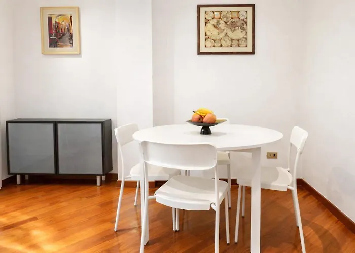 Elegantis Scalia Comfortable With 2 Private Balcony - Vaticano, Metro And Historic Centre Nearby