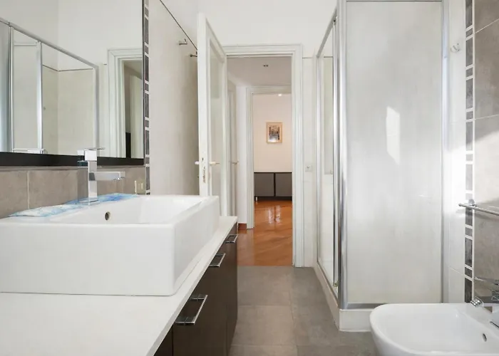 Elegantis Scalia Comfortable With 2 Private Balcony - Vaticano, Metro And Historic Centre Nearby דירה