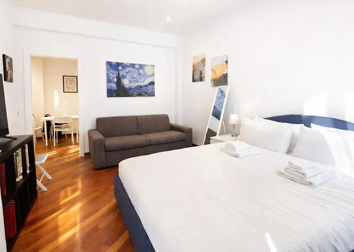Elegantis Scalia Comfortable With 2 Private Balcony - Vaticano, Metro And Historic Centre Nearby דירה רומא